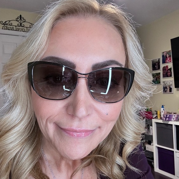 Sunglasses - Picture 1 of 8